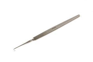 Graefe Hooklet (Iris), Sharp, 4.75” (12cm), STR Hook | 18.210.12