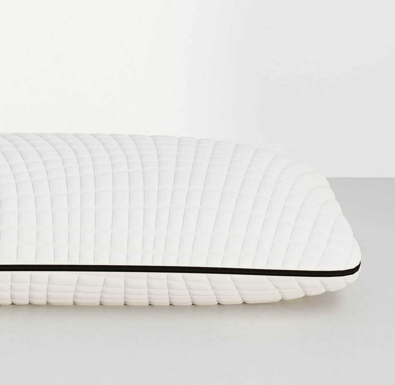 Vaya pillow side view