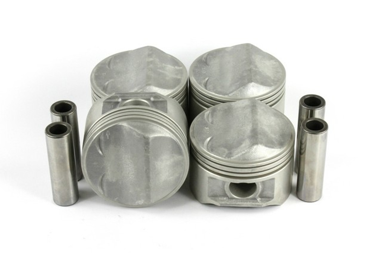 Piston Set 2.4L 2001 Chrysler Voyager - P151A.17