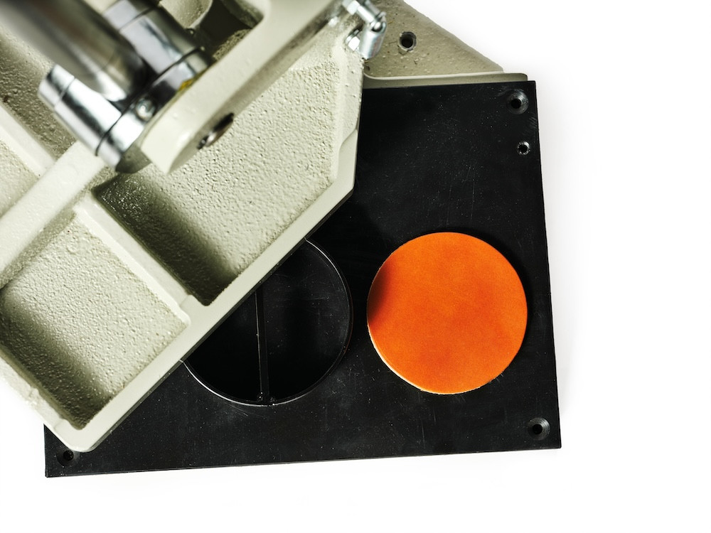 Clicker for cutting leather coasters