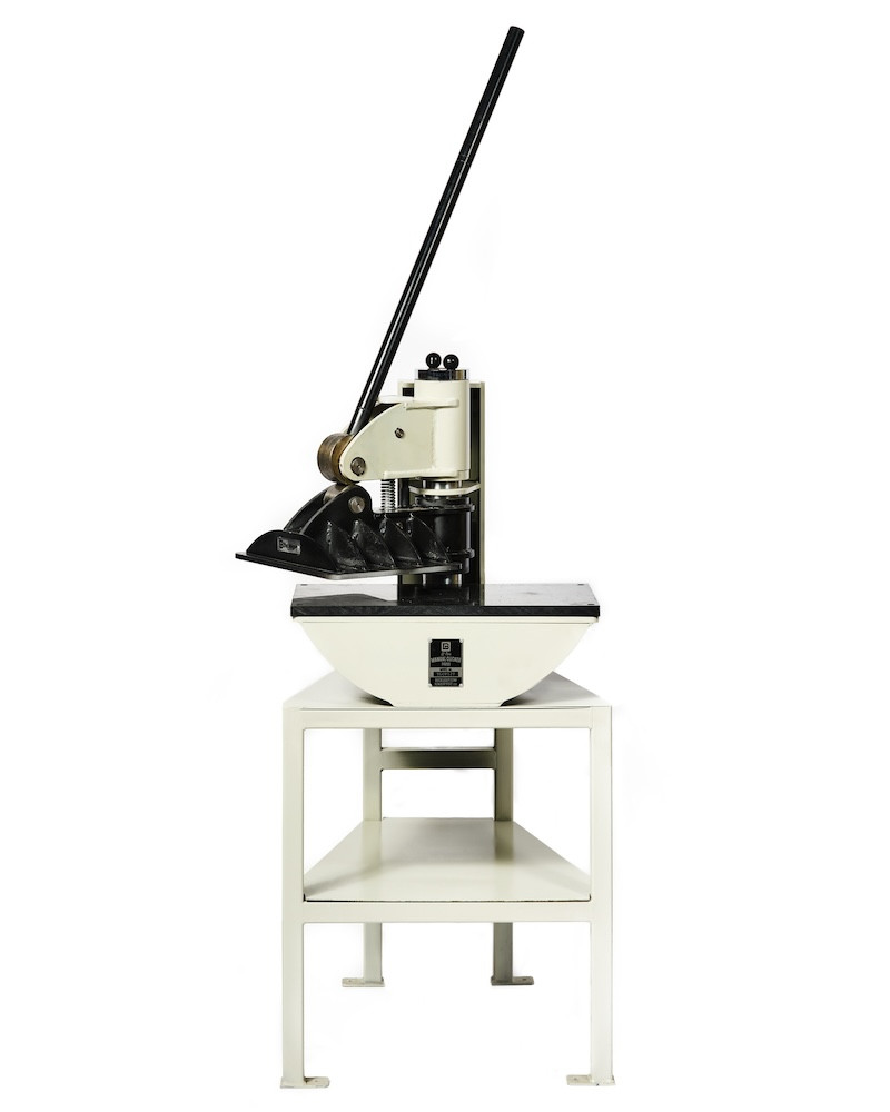 BG 12-Ton Manual Clicker Press
