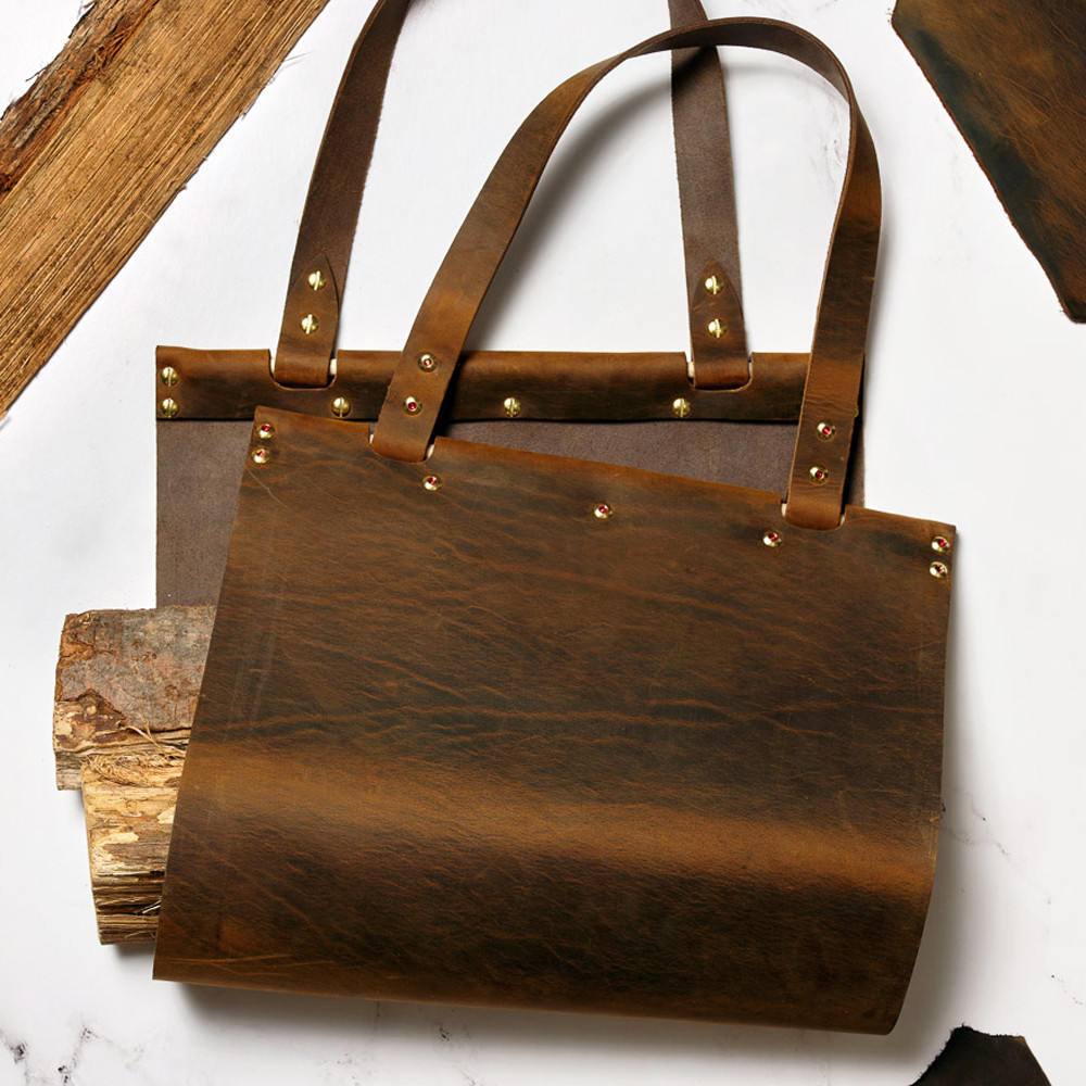 No-stitch leather wood carrier