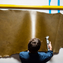 Veg Tan Leather: Why Traditional Leathercraft Still Begins with Vegetable Tanned Leather
