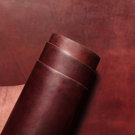 Wickett & Craig Traditional Harness Leather, Side, Burgundy