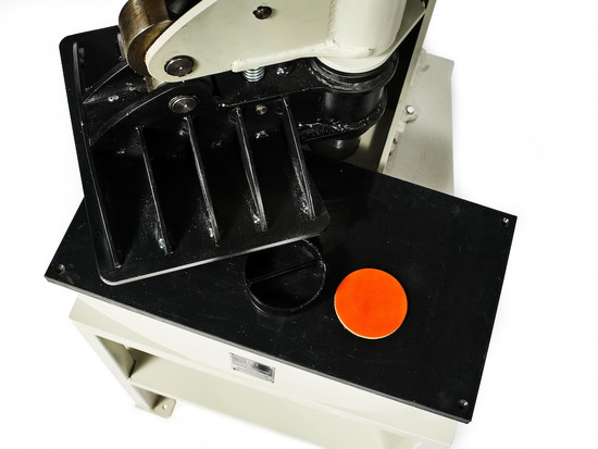 Leather clicking coasters