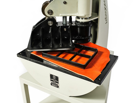 Large bed leather clicker press