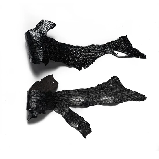 Caiman Yacare 'Crocodile Flank' Folded