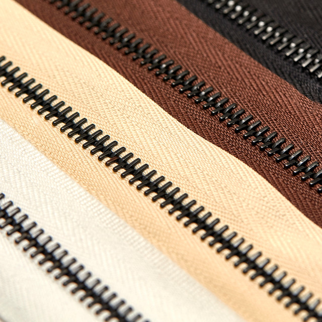 Riri Zipper, Continuous Chain, Combi, Black Teeth (EB)