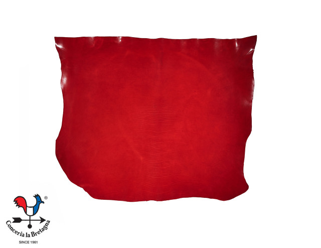 La Bretagna Leather, Gaucho Oil, Double Shoulder, Ruby Red