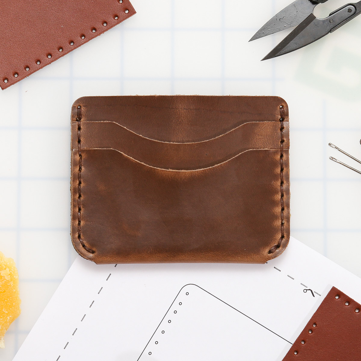 DIY Leather Bifold Wallet Kit - Do It Your Own Vegetable Tanned Natural Leather  Wallet - Black 