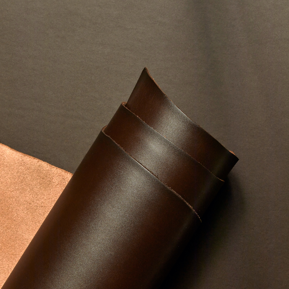 Tumbled Vachetta Leather: Oiled Veg Tan Shoulder 2,8mm (7 oz