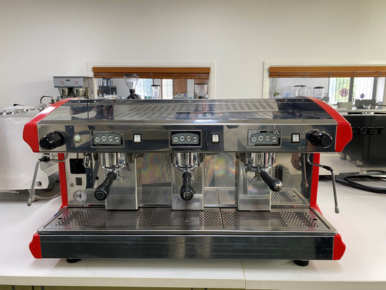 Refurbished Astoria Forma 3 Group Coffee Machine | Commercial Espresso Machine