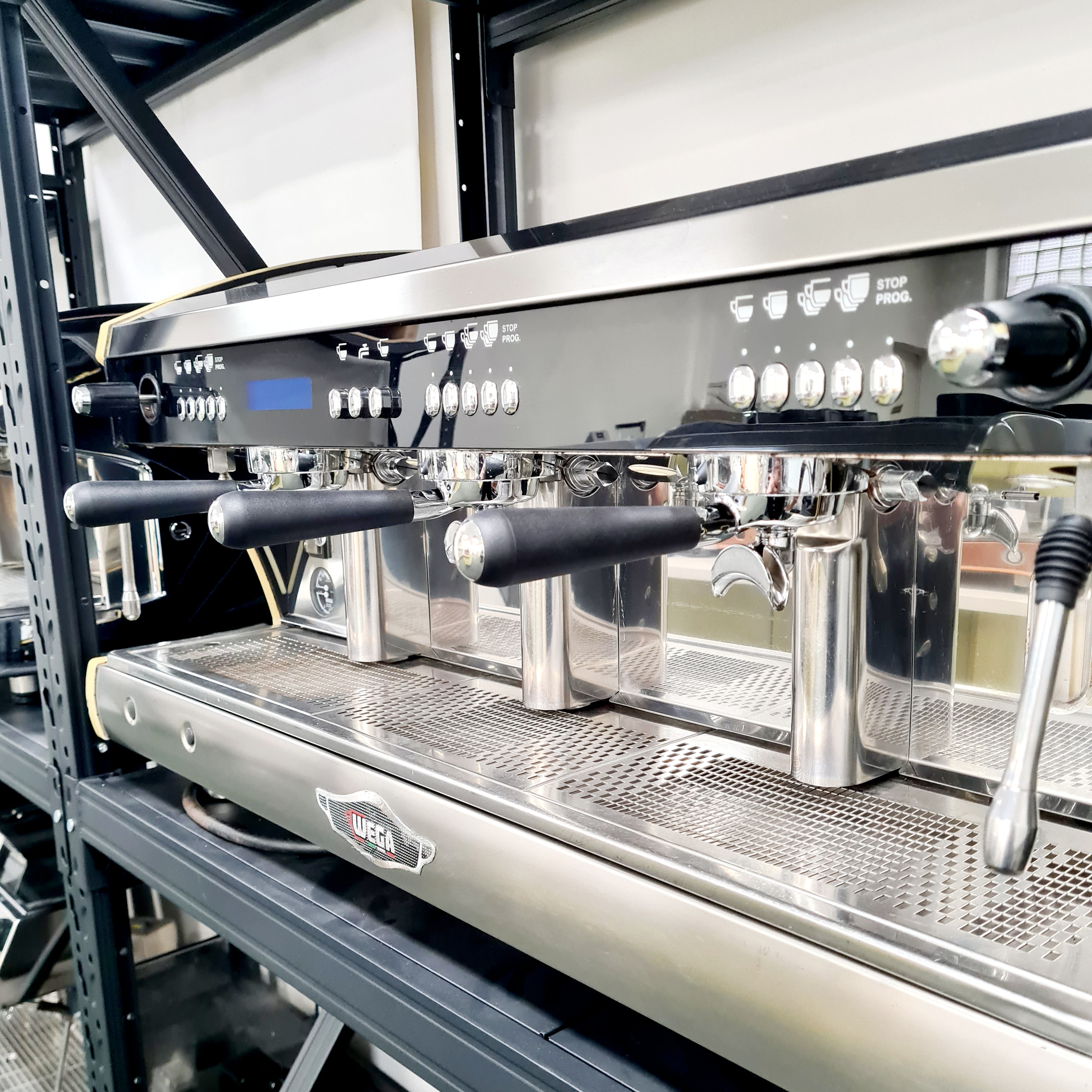 Wega Polaris Tron group Black REFURBISHED Second Hand Commercial