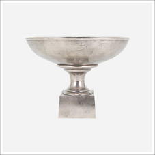 Reginald Centerpiece