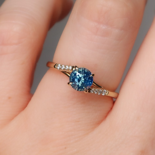 Sylvia  - 1.04ct Round Teal Sapphire Engagement Ring - [S828-SYLVIA-NVST2879]
