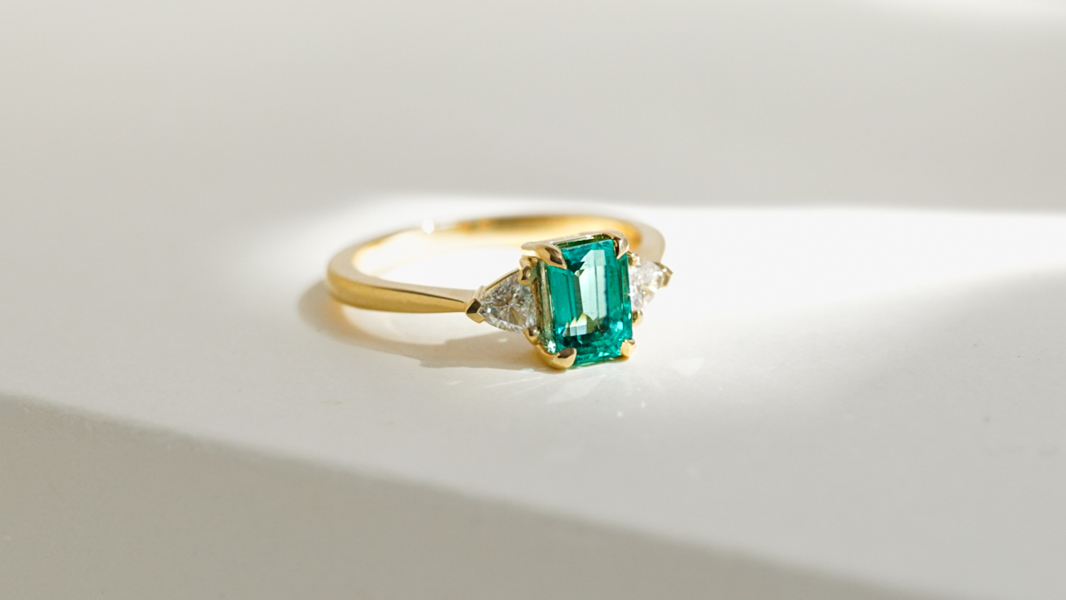 emerald engagement ring NZ