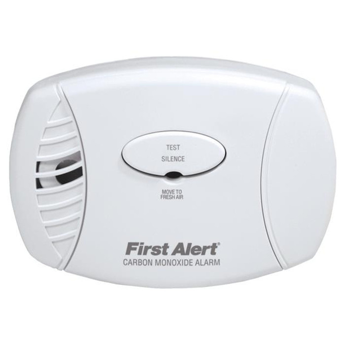 First Alert Plug-In Electrochemical Carbon Monoxide Alarm