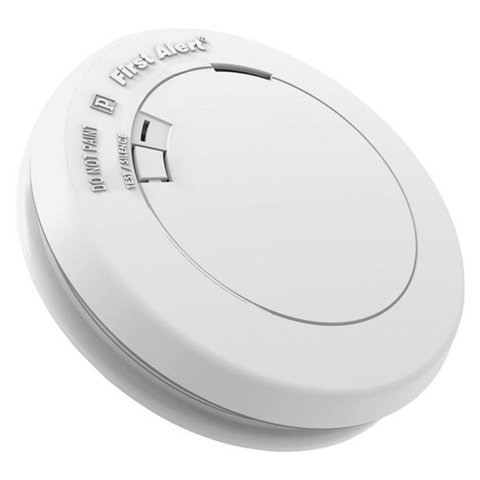 First Alert 10-Year 3V Photoelectric Slim Round Smoke And Fire Alarm