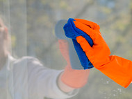 How To Clean Polycarbonate Plastic