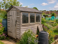 How to replace shed windows