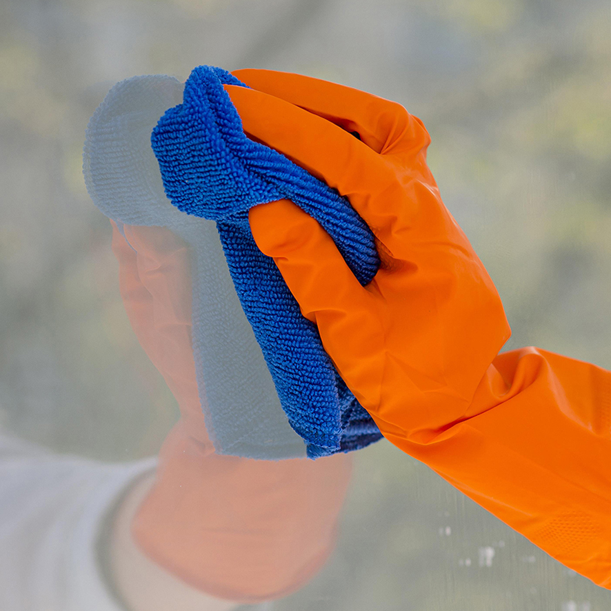 Cleaning Polycarbonate
