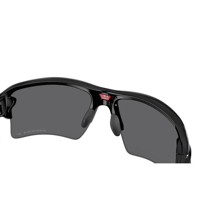Oakley man sunglass