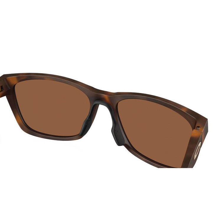 Oakley sunglass