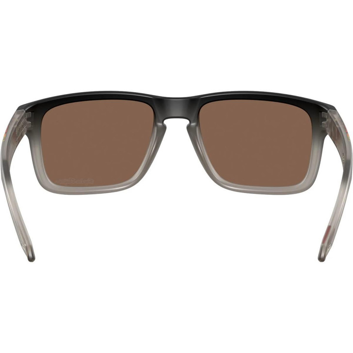 Oakley sunglass