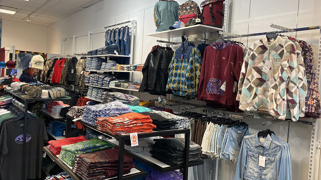 KOWear Lakeline Mall