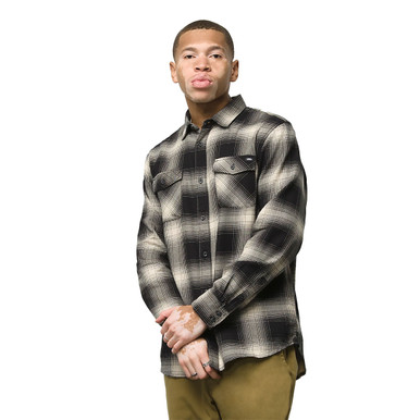 Vans Men's Monterey Flannel Buttondown Long Sleeve Shirt Jacket