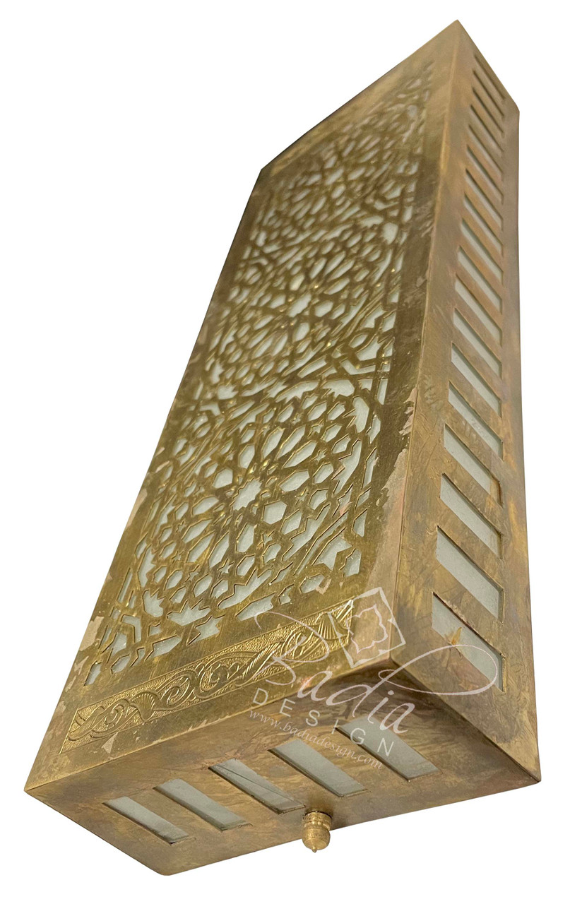 Rectangular Shaped Brass Wall Sconce - WL244