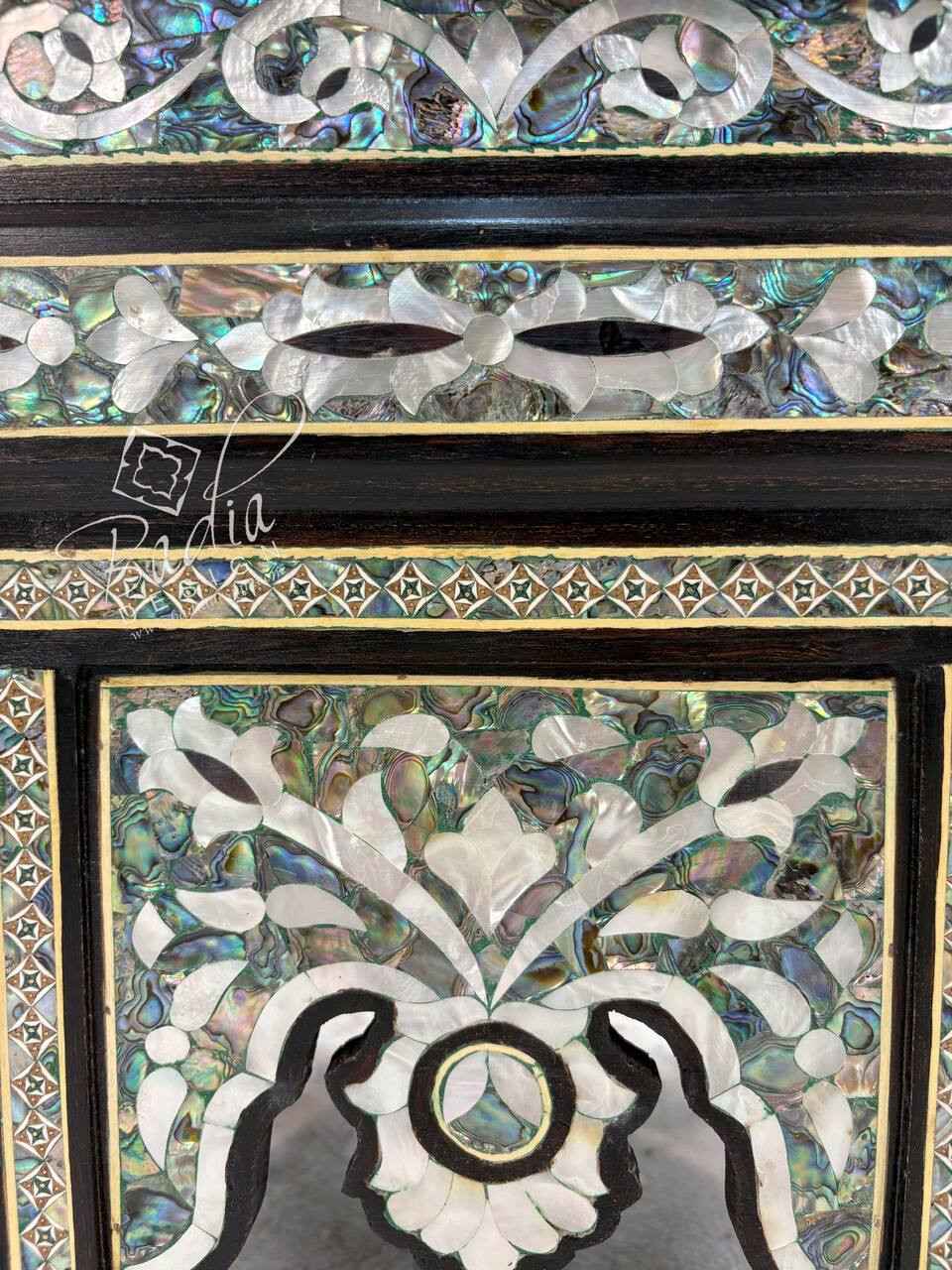 Elegant White Mother of Pearl Moroccan Square Accent Table - MOP-ST171