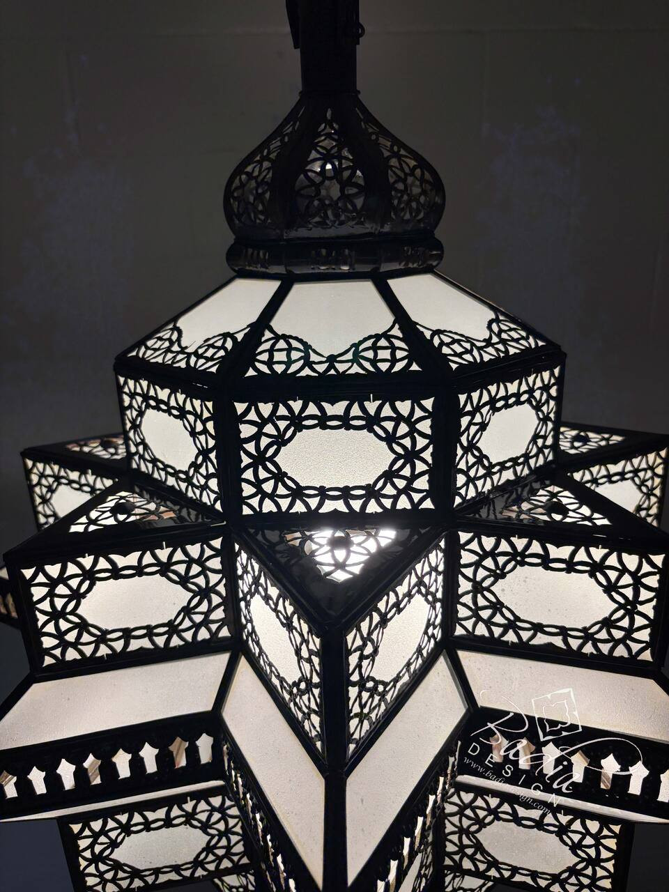 Large Lantern with White Glass - LIG549 Large Lantern with White Glass - LIG549