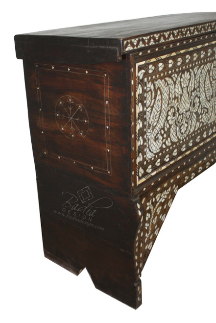  Beautiful and Elegant Inlay Wooden Chest - MOP-T016