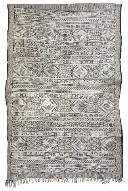 Gray Moroccan Kilim Rug with Tribal Designs - R0247