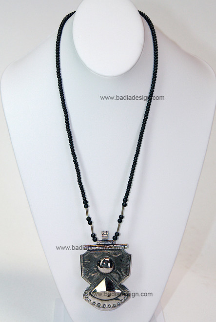 Moroccan Hand Designed Necklace - J041