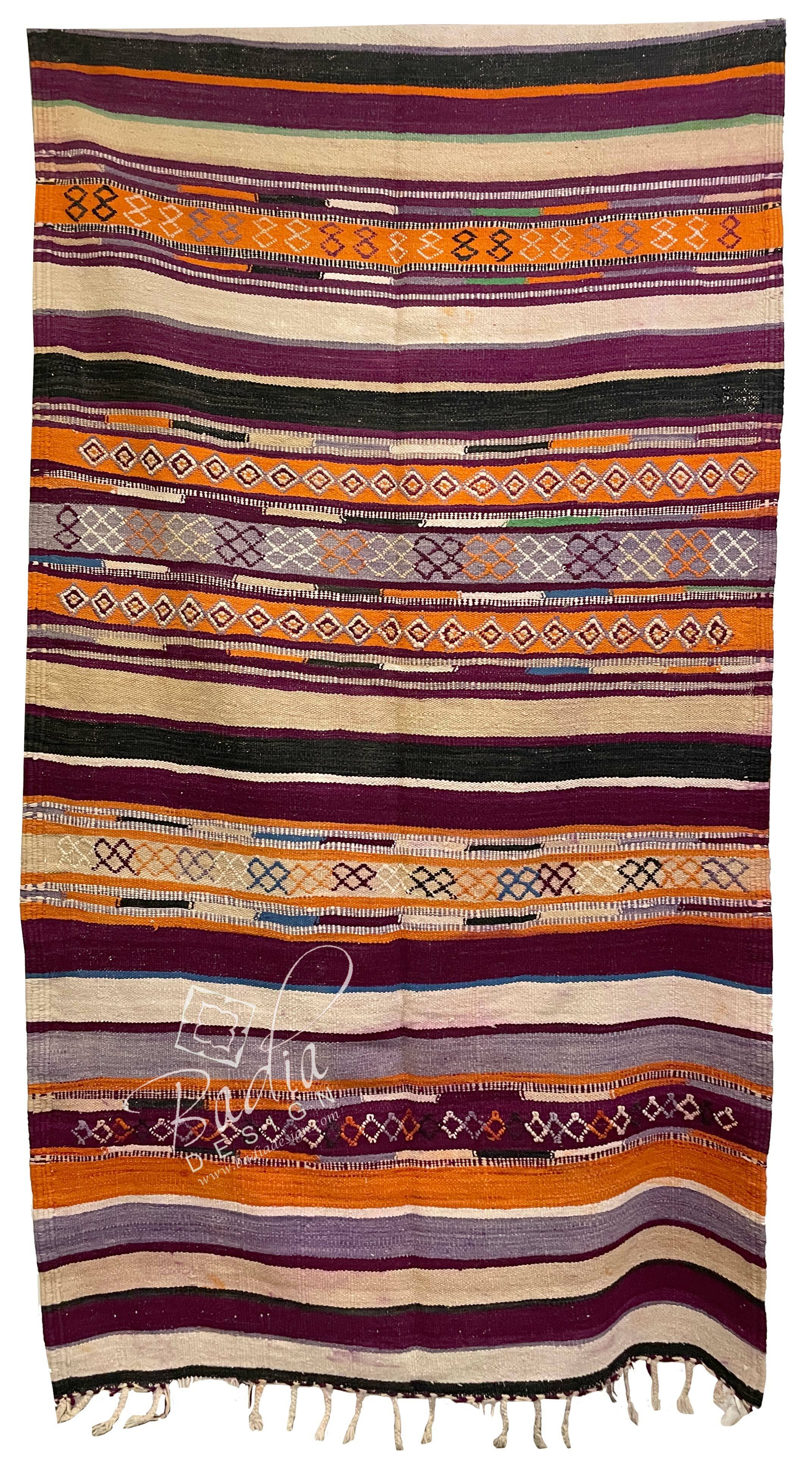 best-online-store-to-buy-moroccan-rugs-r0317.jpg