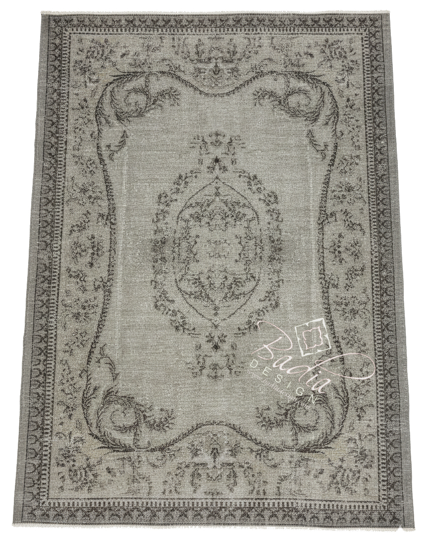 handwoven-gray-moroccan-vintage-rug-r0512-1.jpg handwoven-gray-moroccan-vintage-rug-r0512-1.jpg