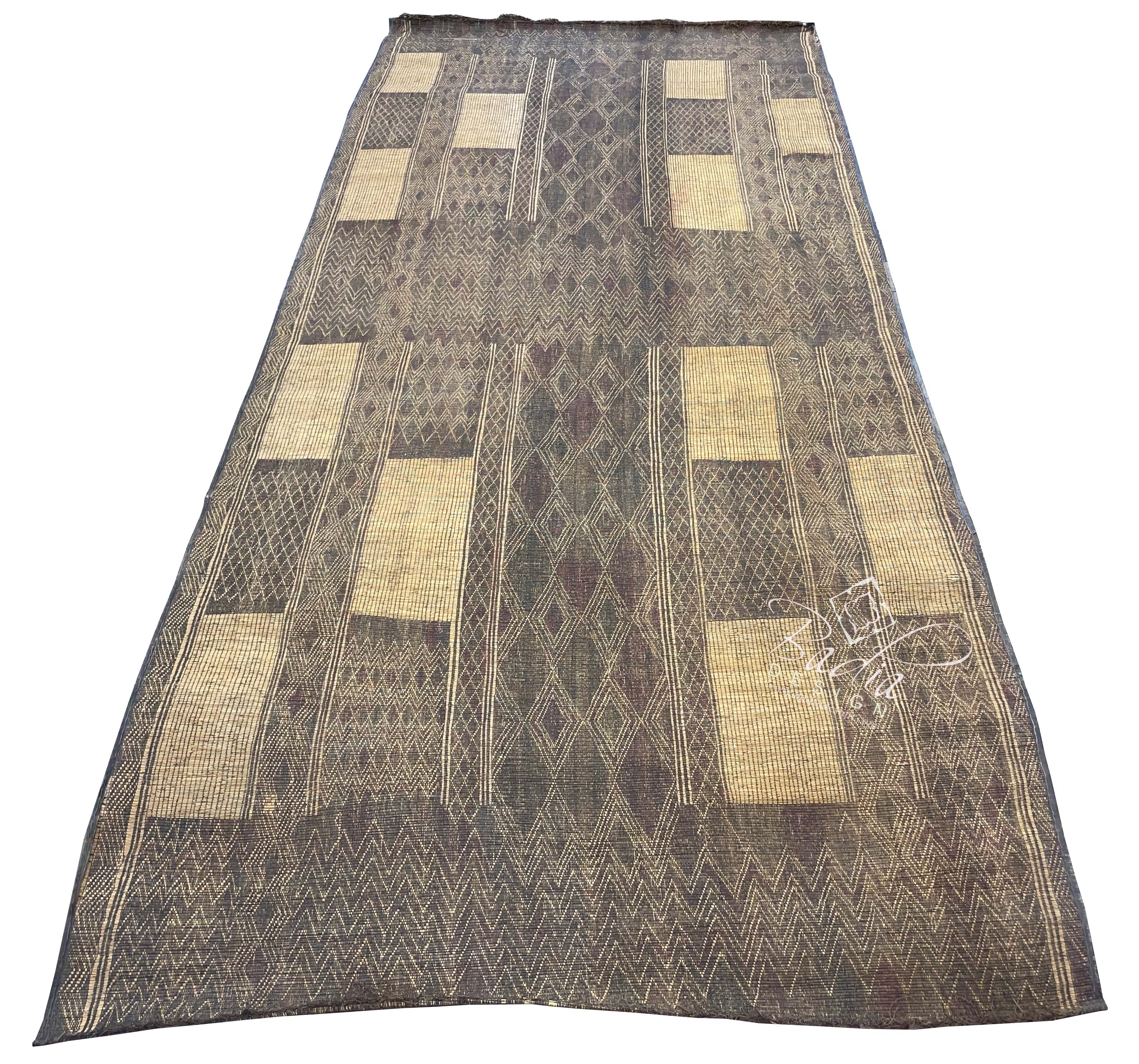 large-moroccan-berber-straw-mat-rug-r973.jpg