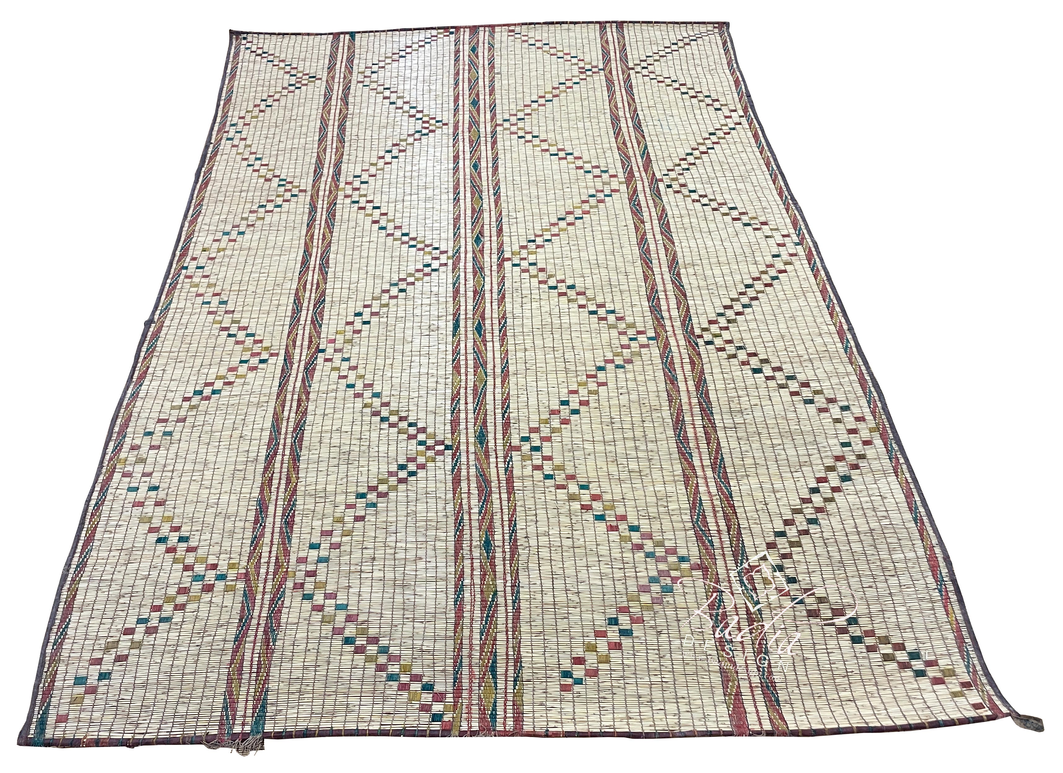 moroccan-handwoven-berber-straw-mat-rug-r959.jpg