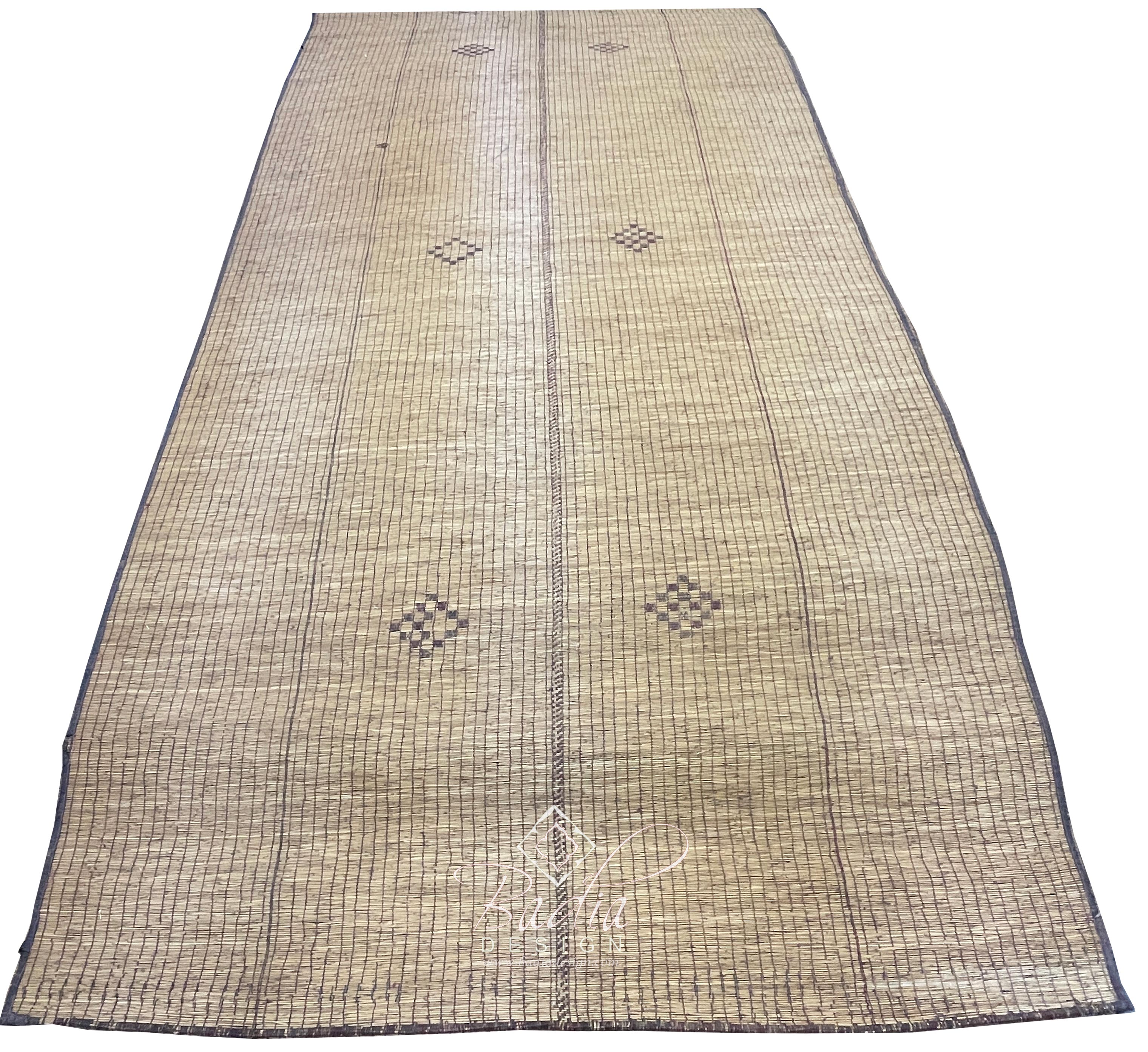 moroccan-living-room-straw-mat-rug-r963.jpg