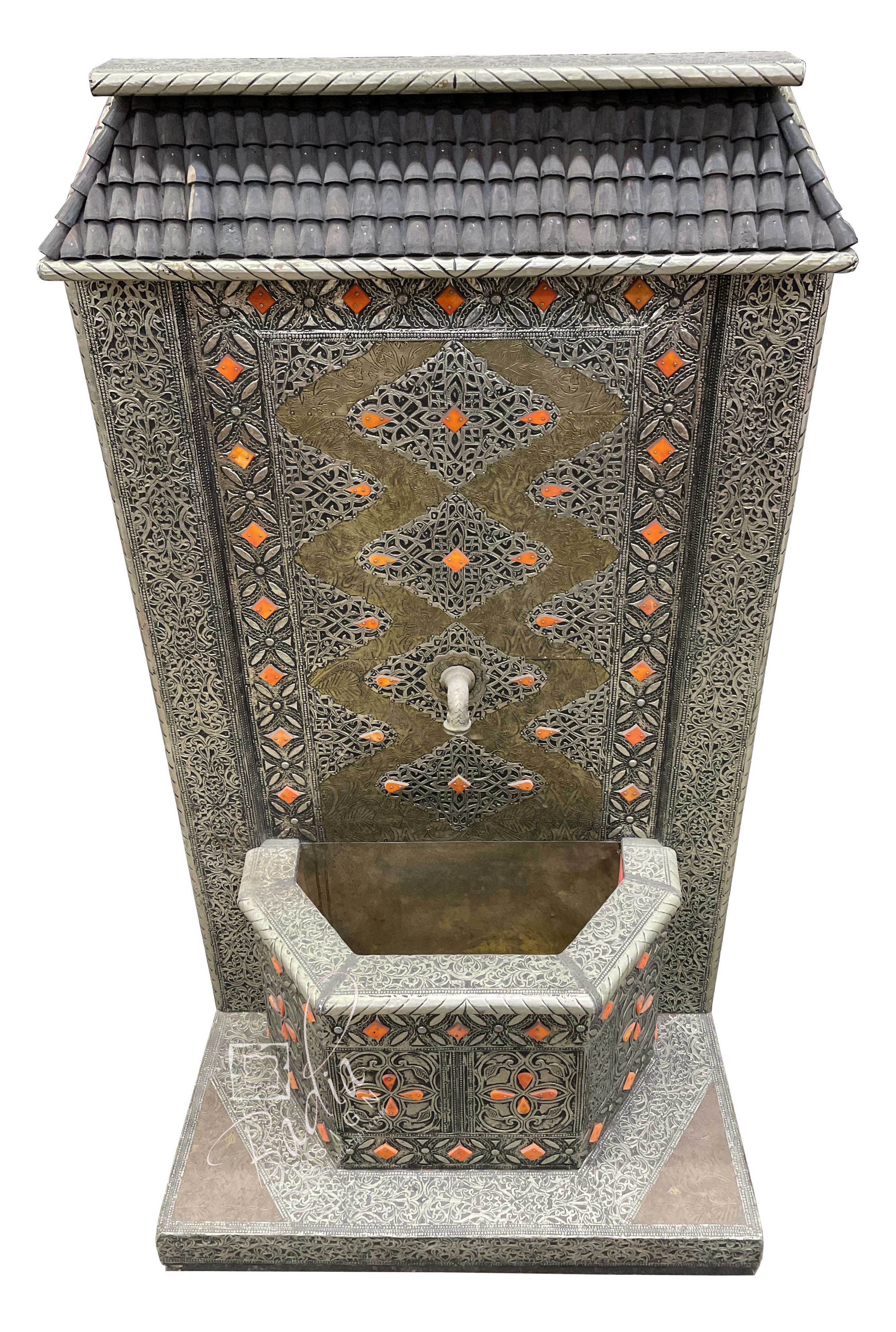 moroccan-metal-and-bone-fountain-mbf501.jpg