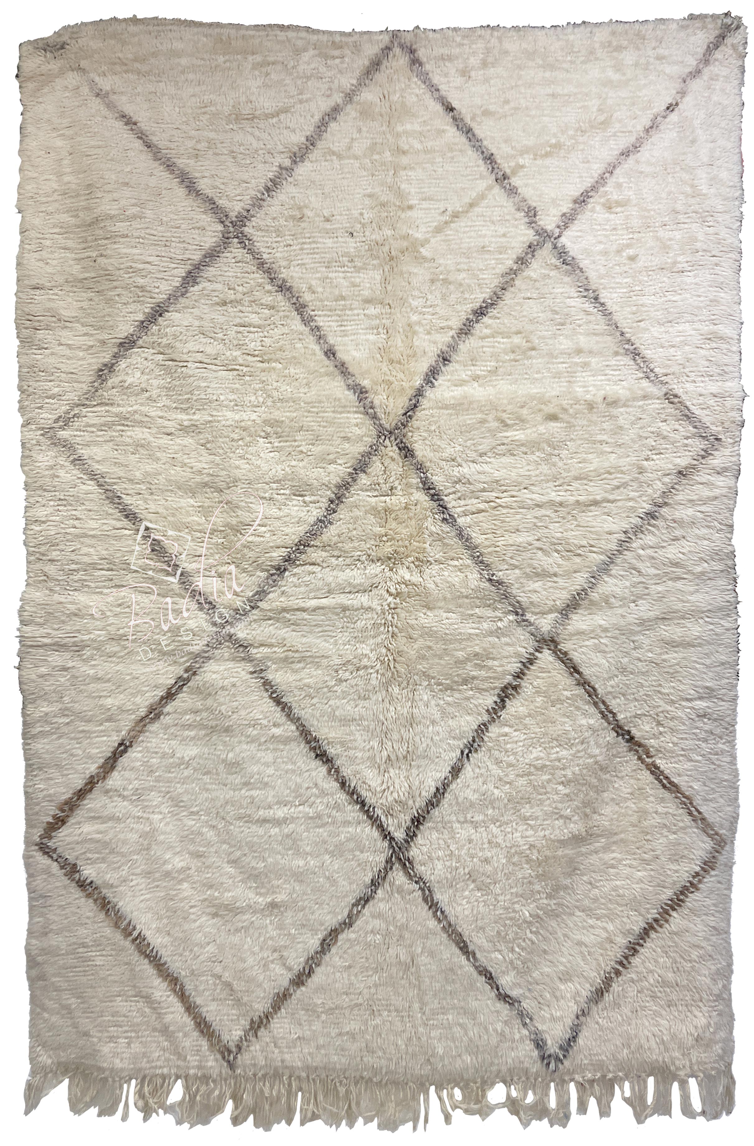 small-cream-color-traditional-moroccan-rug-r0184.jpg