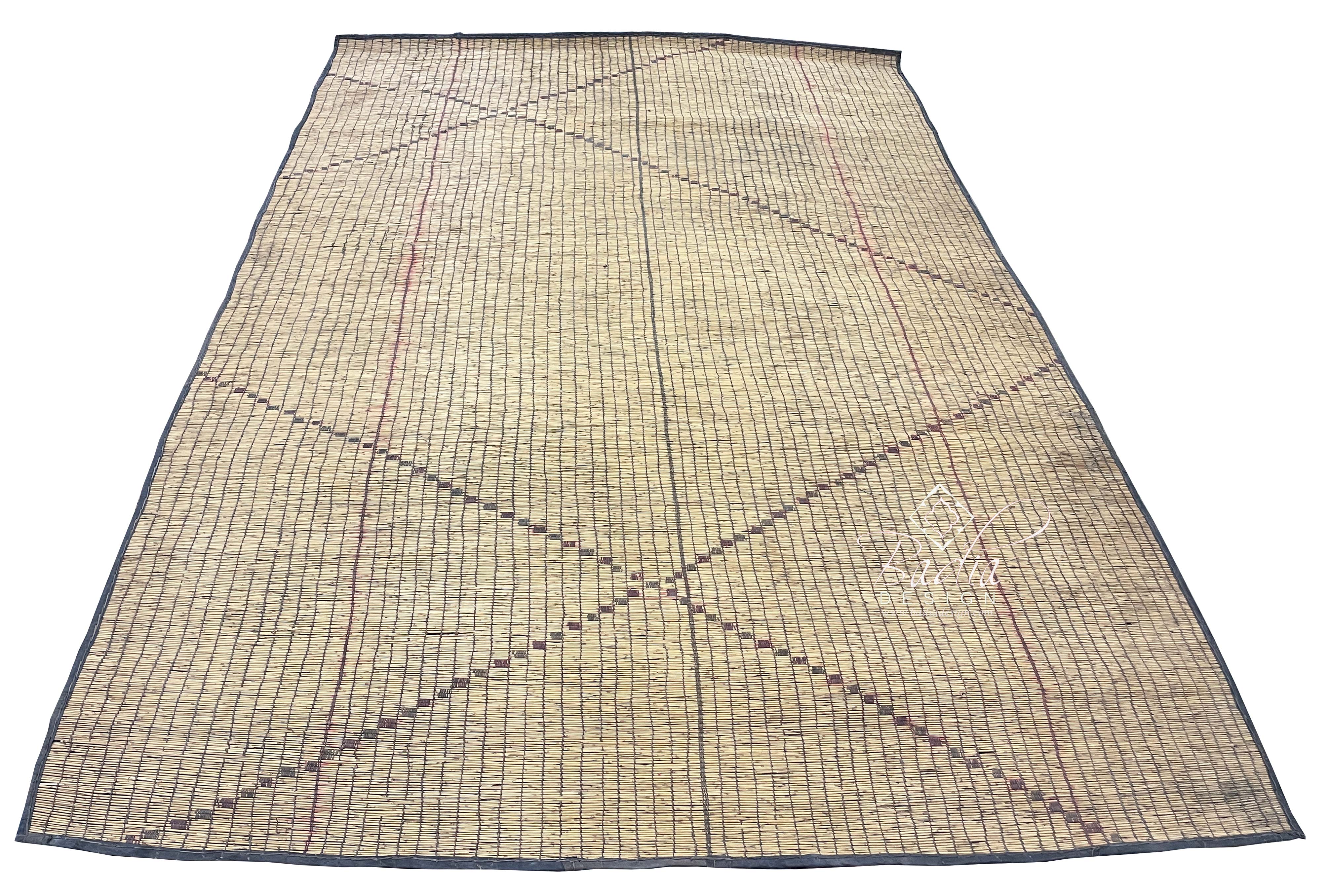 traditional-moroccan-berber-imported-straw-mat-r979.jpg