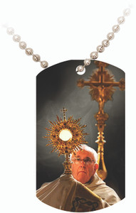 Pope Francis with Monstrance Dogtag Pope Francis with Monstrance Dogtag