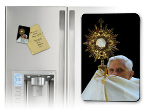 Pope Benedict with Monstrance Magnet Pope Benedict with Monstrance Magnet