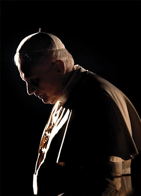 Pope Benedict XVI in Prayer Dozen Postcards