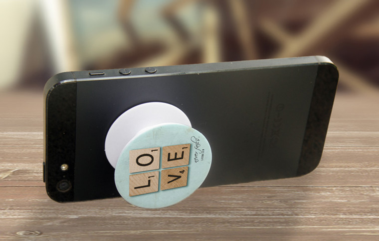 Love Never Fails Phone Holder