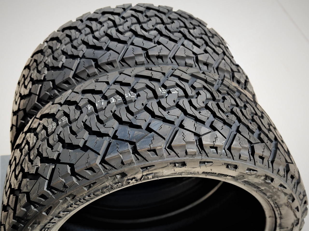 Set Of 4 Venom Power Terra Hunter X/T All Terrain Tires - 285/45R22 114T XL (32" Diameter)