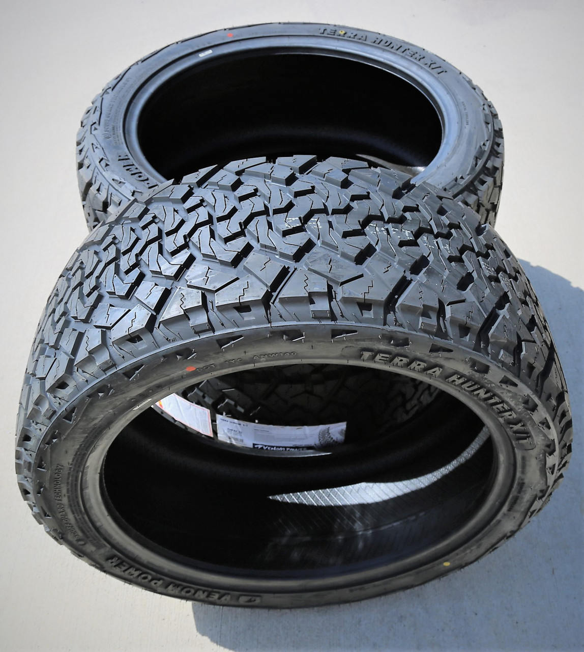 Venom Power Terra Hunter X/T 275/55R20 117T XL Extreme Terrain Tire